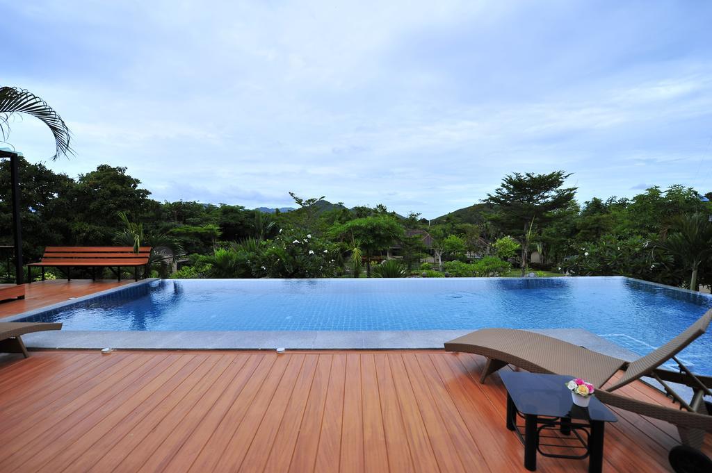 Dusit Talai Resort Nong Nam Daeng Ngoại thất bức ảnh