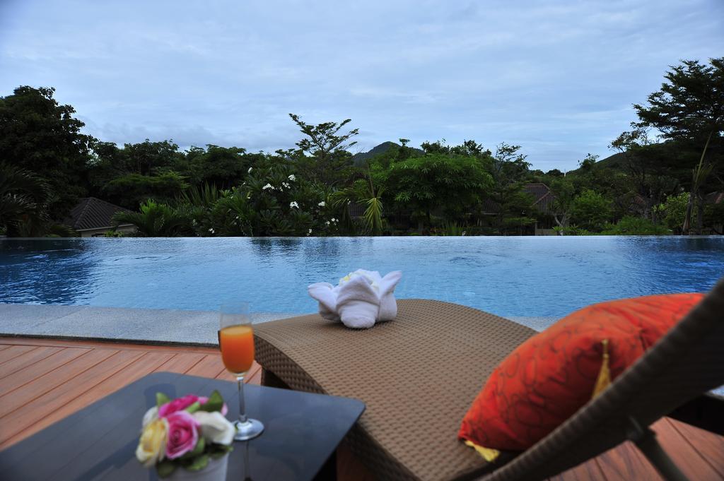 Dusit Talai Resort Nong Nam Daeng Ngoại thất bức ảnh