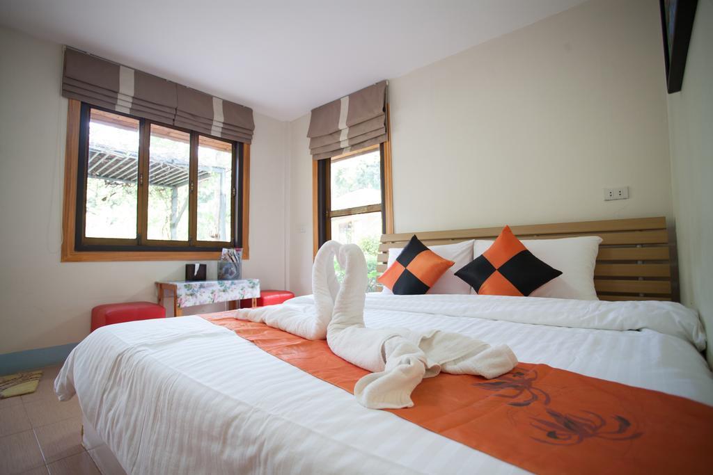 Dusit Talai Resort Nong Nam Daeng Ngoại thất bức ảnh