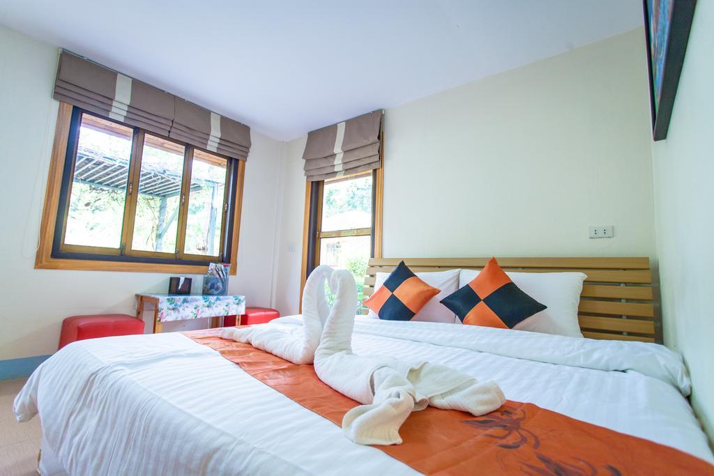 Dusit Talai Resort Nong Nam Daeng Ngoại thất bức ảnh