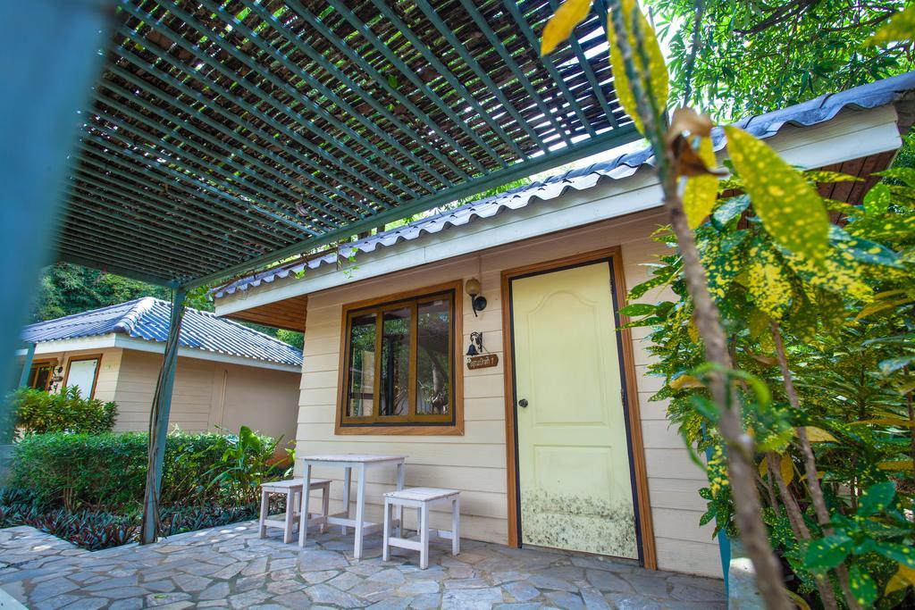 Dusit Talai Resort Nong Nam Daeng Ngoại thất bức ảnh