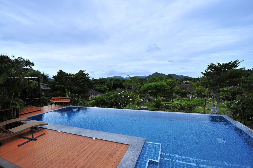 Dusit Talai Resort Nong Nam Daeng Ngoại thất bức ảnh