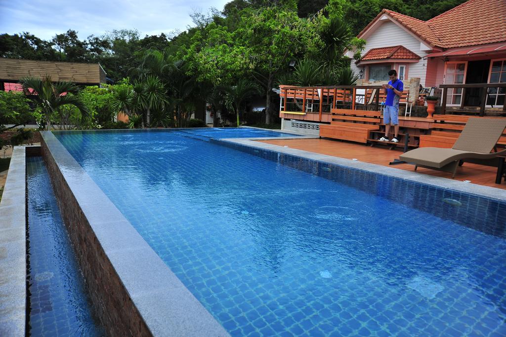 Dusit Talai Resort Nong Nam Daeng Ngoại thất bức ảnh