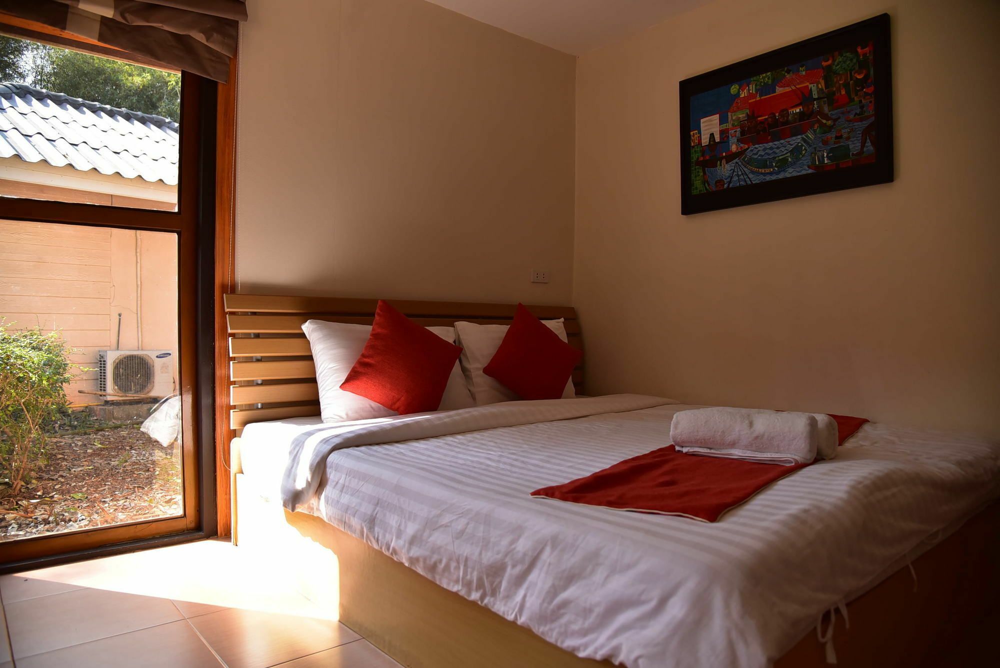 Dusit Talai Resort Nong Nam Daeng Ngoại thất bức ảnh